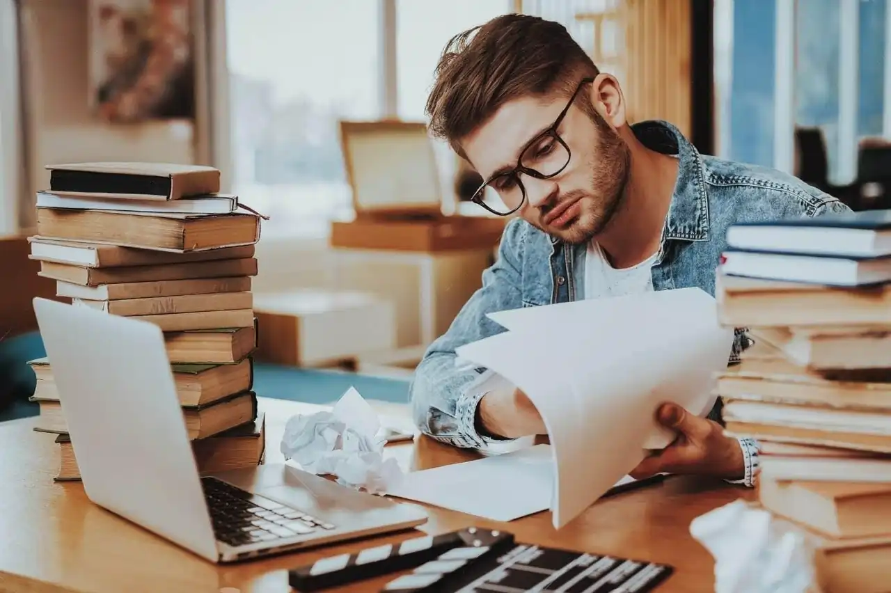 اختيار أفضل شركة لـ كتابة محتوى إعلاني يضمن محتوى إبداعيًا، فعّالًا، ويُحقق أهدافك التسويقية مع زيادة التفاعل.