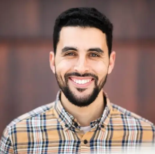 محمد العتيبي (من السعودية) يحب دقة وجودة المحتوى الذي تقدمه هذه الخدمة في إنشاء مقالات احترافية.