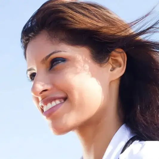 سارة المنيعي (من عمان) تحب تنوع الموضوعات والأسلوب الاحترافي الذي يجعل المحتوى أكثر جاذبية.